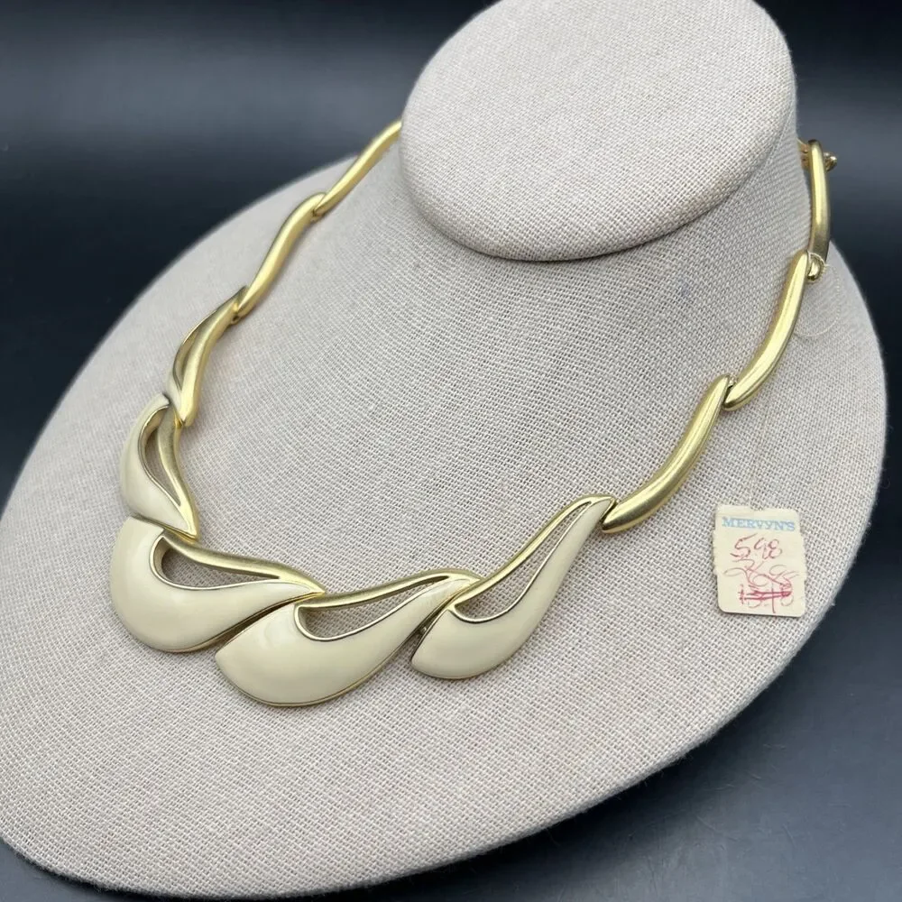 Vintage Trifari Bib Collar Necklace Gold Tone Bar Link Abstract Design 1980s